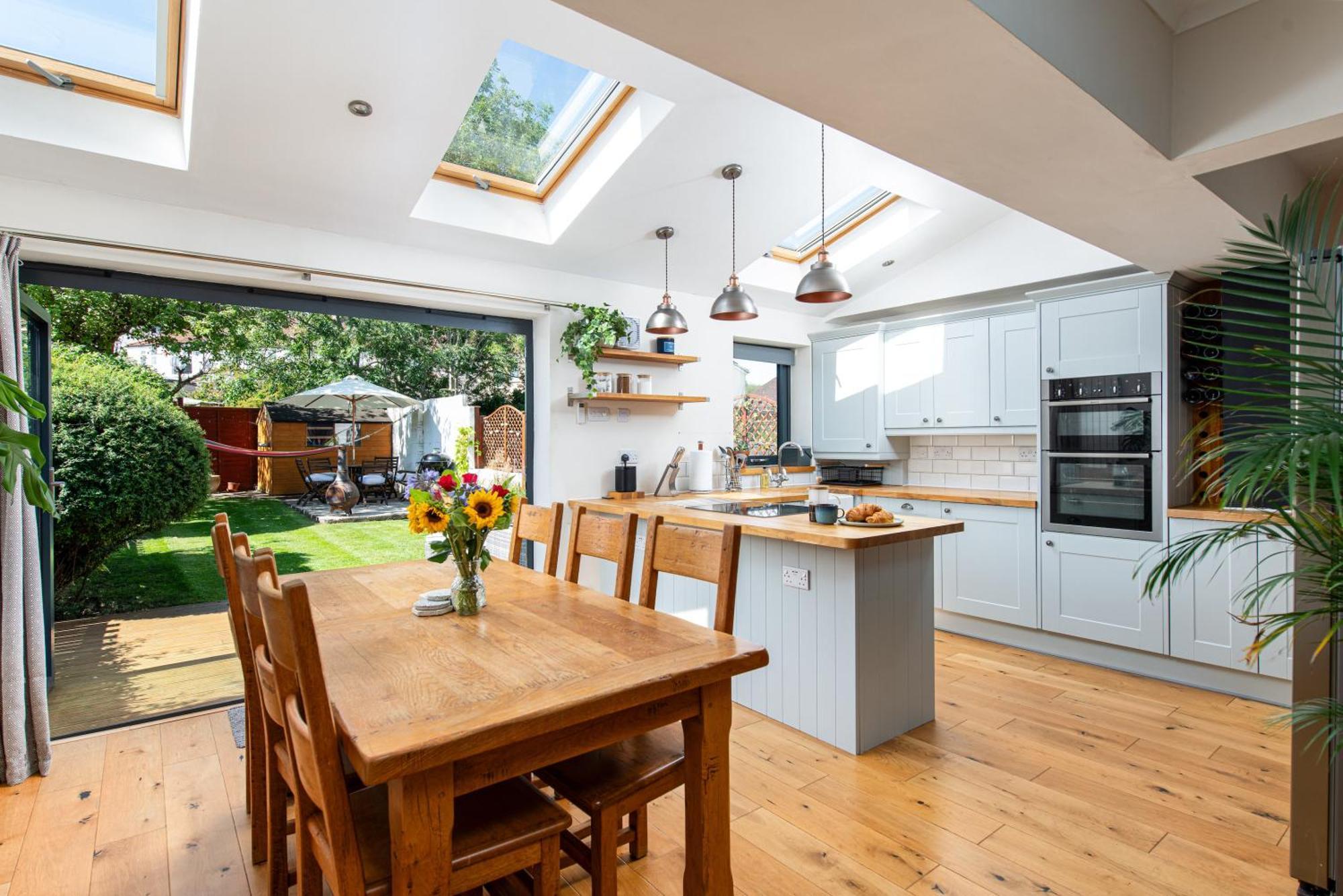Charming Family Home With Stoves, Garden & Parking Bristol Zewnętrze zdjęcie